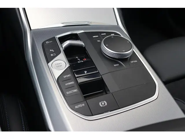 BMW 3 Serie 320e 2025 Hybride Benzine 29