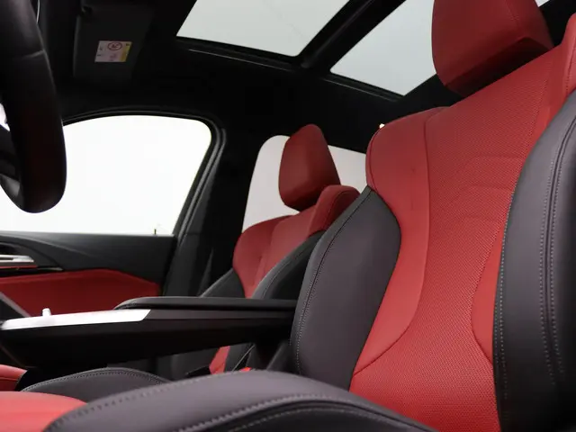 BMW X1 xDrive25e 2023 Hybride Benzine 11