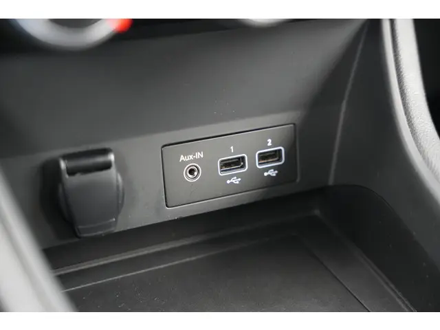 Renault Captur 1.0 TCe 100 Bi-Fuel Zen 2021 Benzine 24