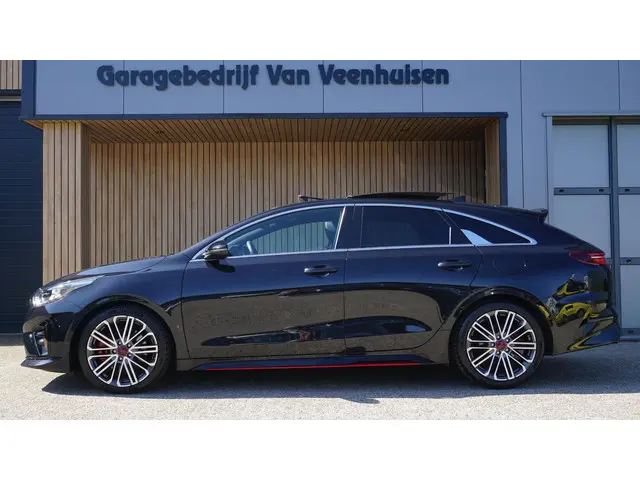 Kia ProCeed 1.6 T-GDI 205pk GT 2019 Benzine 2