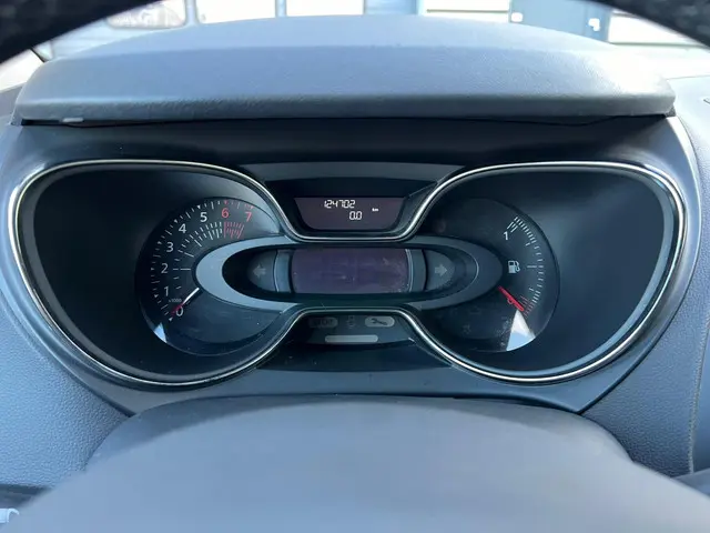 Renault Captur 0.9 TCe Bose 2018 Benzine 11