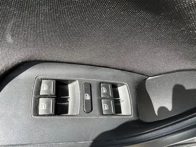 SEAT Ibiza 1.0 EcoTSI FR Connect NL AUTO 2016 Benzine 18