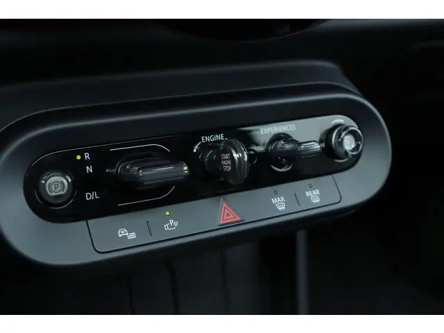 MINI 3-Deurs Cooper C 2024 Benzine 31