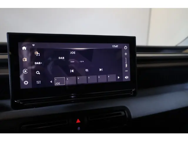 Citroën C3 Aircross Turbo 100 Plus 2025 Benzine 38