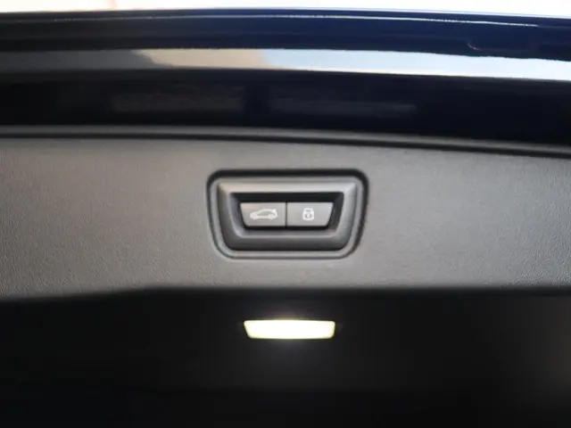 BMW 5 Serie Touring 550e xDrive 2025 Hybride Benzine 13