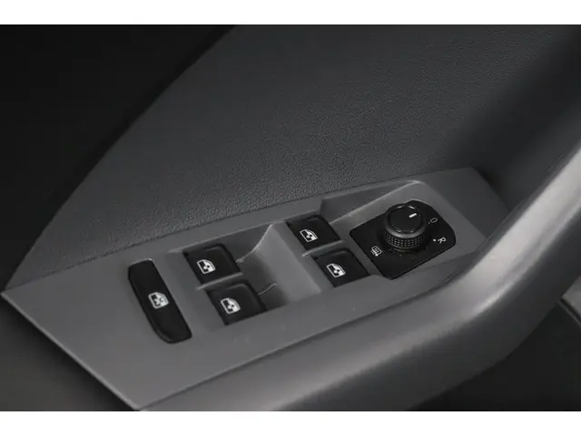 Volkswagen T-Cross 1.0 TSI Life Business 2020 Benzine 9
