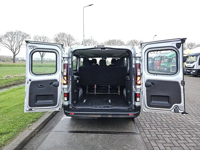 Renault Trafic 2.0 DCI 2022 Diesel 13