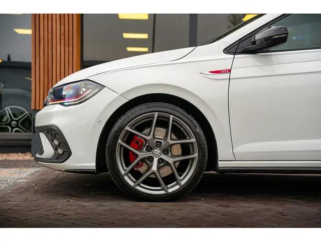 Volkswagen Polo 2.0 TSI GTI 2022 Benzine 12