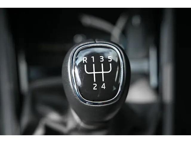 Škoda Kamiq 1.0 TSI Ambition 2024 Benzine 26