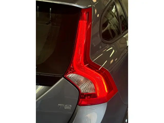 Volvo V60 1.5 T2 Nordic NAVI|100D.KM|17"LMV 2017 Benzine 17