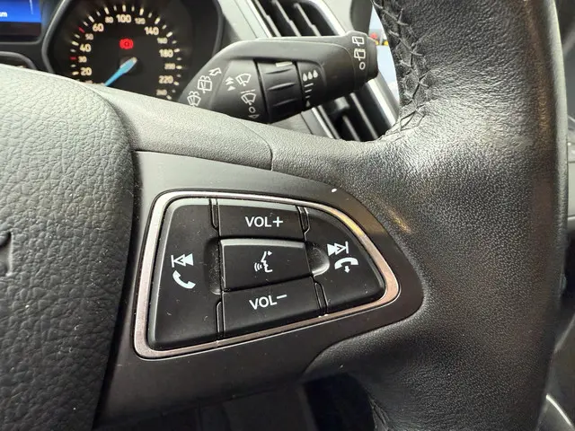 Ford C-MAX 1.0 Titanium 2015 Benzine 18