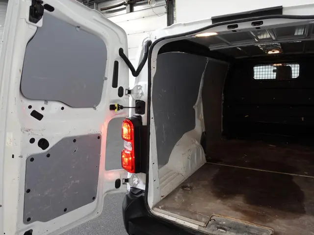 Citroën Jumpy 120PK L3 Club Sport Edition 2021 Diesel 37