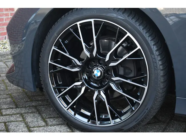 BMW 3 Serie Touring 320d M-Sport 2024 Diesel 64