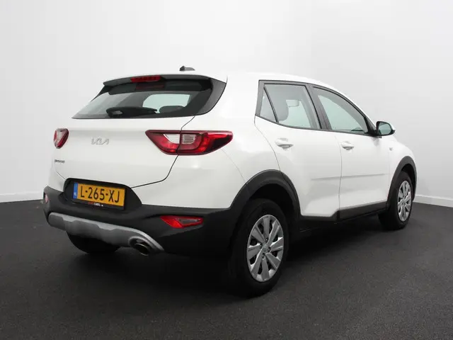 Kia Stonic 1.0 T-GDi 100pk ComfortLine 2021 Benzine 6