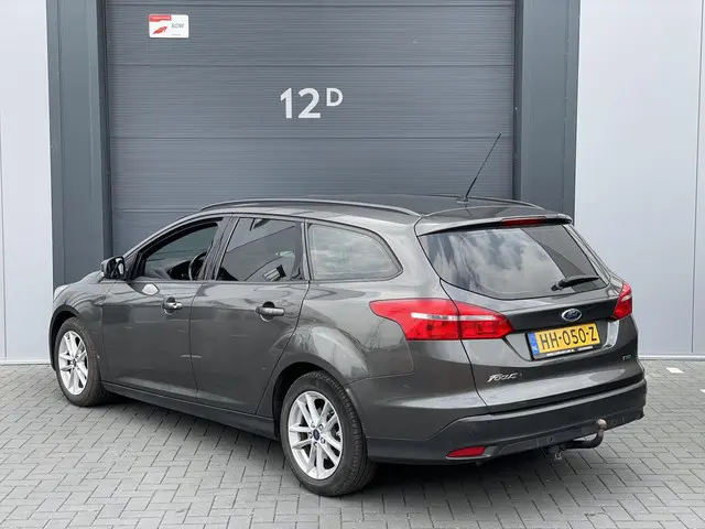 Ford Focus Wagon 1.0 Trend Edition 2015 Benzine 4