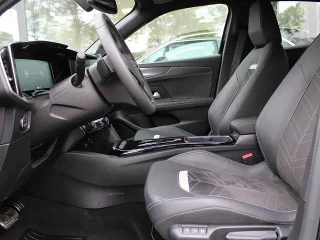 Opel Mokka 1.2 Turbo Ultimate 2024 Benzine 13