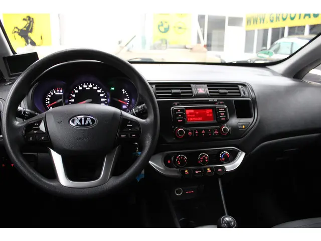 Kia Rio 1.2 CVVT Comfort Pack 2013 Benzine 9