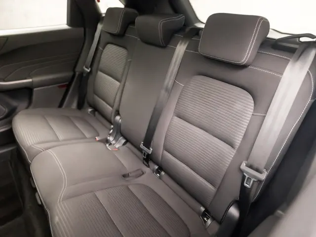 Ford Kuga 2.5 PHEV Titanium Sport 2021 Hybride Benzine 17