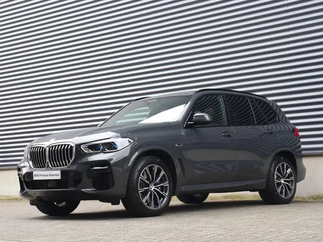 BMW X5 xDrive45e 2022 Hybride Benzine 43