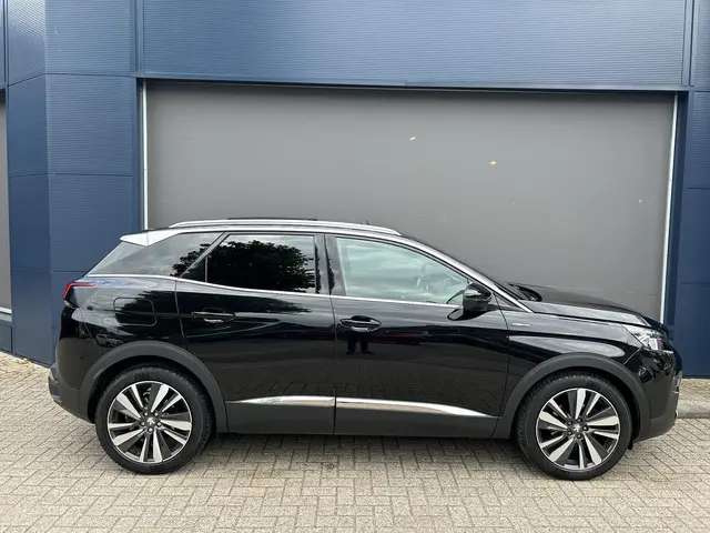 Peugeot 3008 1.2 Turbo 130 PK GT Line 2019 Benzine 16