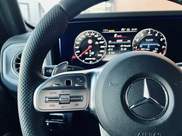 Mercedes-Benz G-Klasse 63 Premium Plus 2019 Benzine 27