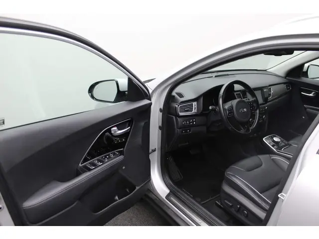 Kia e-Niro ExecutiveLine 64 kWh 2019 Elektrisch 6