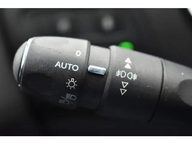 DS DS 4 PureTech 130 Performance Line 2017 Benzine 18