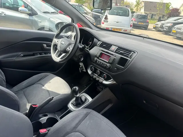 Kia Rio 1.2 CVVT Plus Pack 2014 Benzine 12