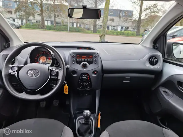 Toyota Aygo 1.0 VVT-i x-FUN 2021 Benzine 14