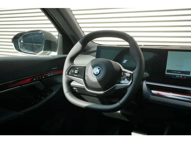 BMW i5 Sedan eDrive40 2025 Elektrisch 27
