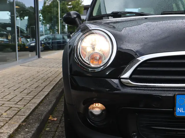 MINI One 1.6 2013 Benzine 26