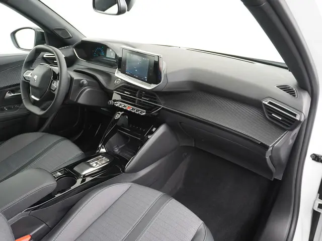 Peugeot e-2008 EV Allure 50 kWh 2023 Elektrisch 37