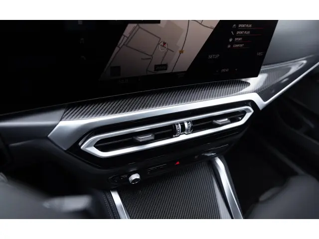 BMW M3 3-serie Touring xDrive Competition 2024 Benzine 77