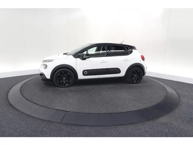 Citroën C3 PureTech 110 S&S Shine 2020 Benzine 67