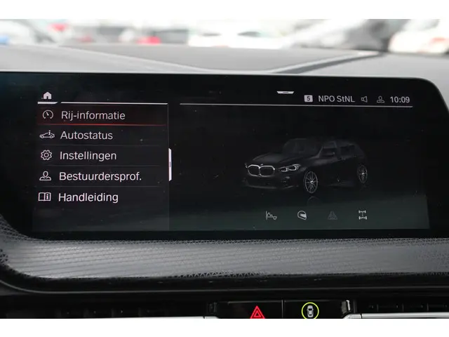 BMW 1 Serie 120i High Executive Edition 2021 Benzine 54