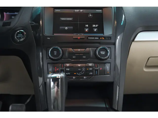 Ford Explorer XLT 2.3 Ecoboost 2019 Benzine 51