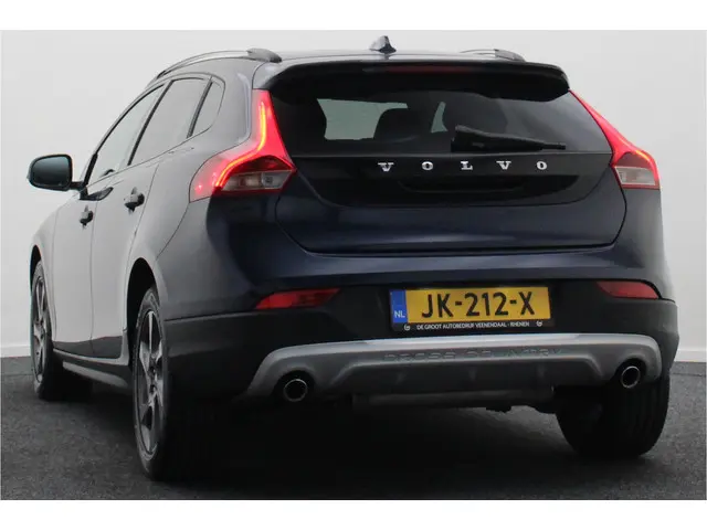 Volvo V40 Cross Country 1.6 T4 Summum 2013 Benzine 18