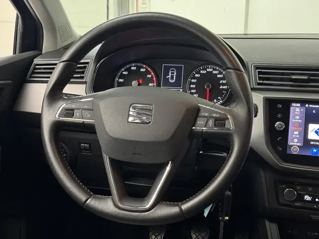 SEAT Ibiza 1.0 TSI Flex 2021 Benzine 36