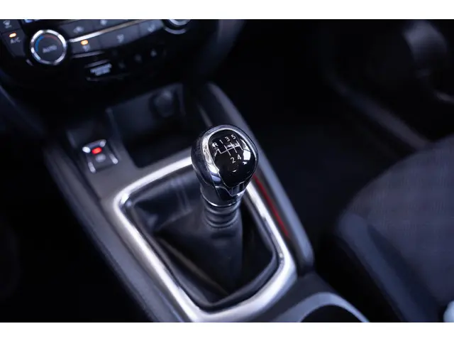 Nissan QASHQAI 1.2 Acenta 2016 Benzine 39