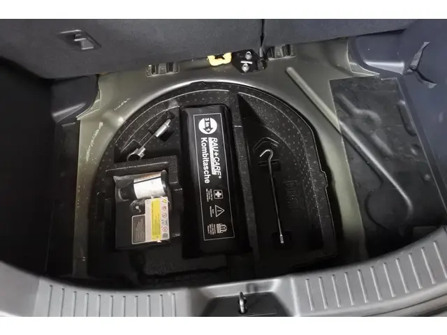 Mazda 2 1.5 90pk Nakama 2016 Benzine 33