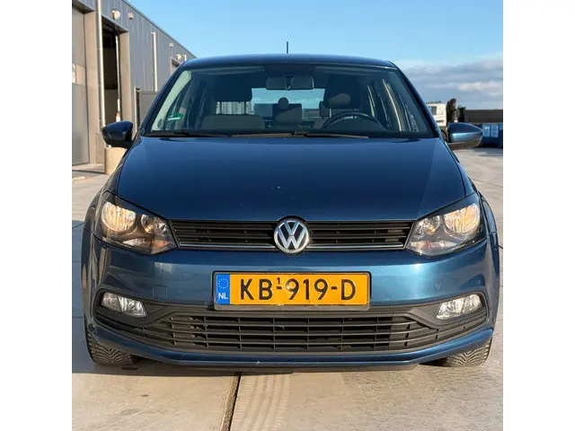 Volkswagen Polo 1.0 Comfortline 2015 Benzine 6