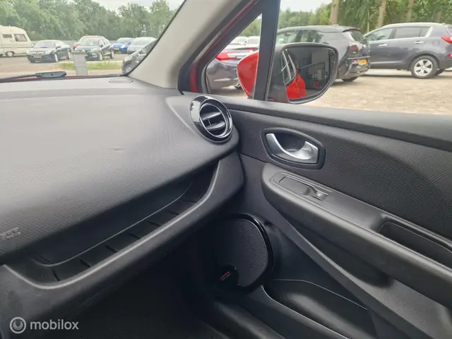 Renault Clio 0.9 TCe Intens 2018 Benzine 25