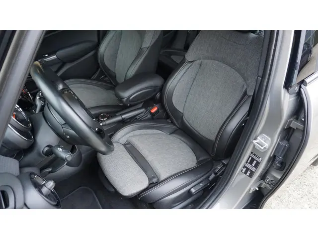 MINI Cooper 1.5 136pk Automaat 5Drs Chili 2018 Benzine 8