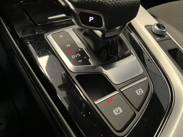 Audi A4 Avant 35 TFSI 3x S-line 2021 Benzine 45