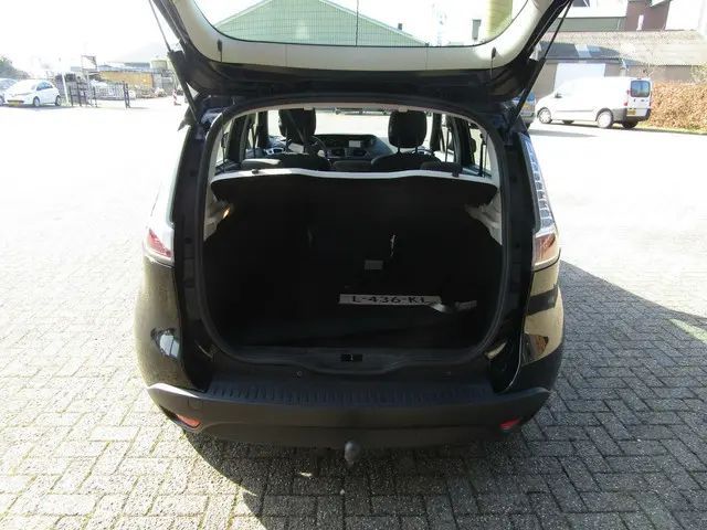 Renault Scénic 1.2 TCe Bose 2014 Benzine 20