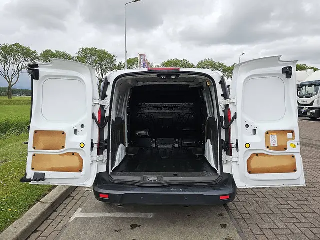 Ford Transit Connect 1.5 2020 Diesel 12
