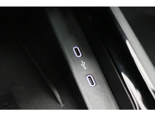 Škoda Scala 1.0 TSI DSG Sport Business 2023 Benzine 49