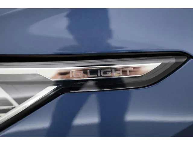 Volkswagen Golf Variant 1.5 eTSI R-Line DSG 2024 Benzine 36