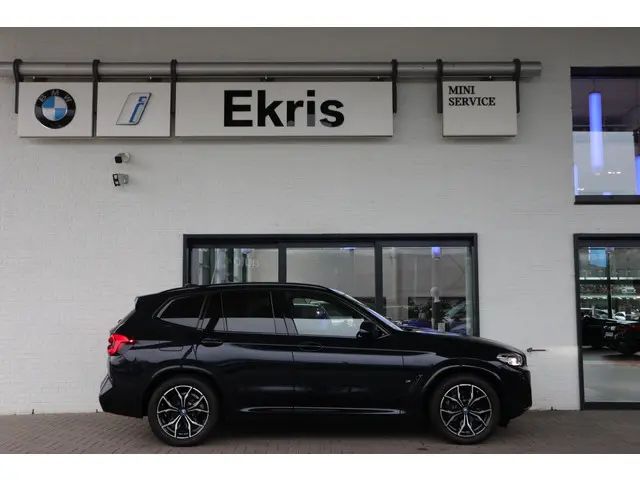 BMW X3 xDrive30e 2023 Hybride Benzine 6