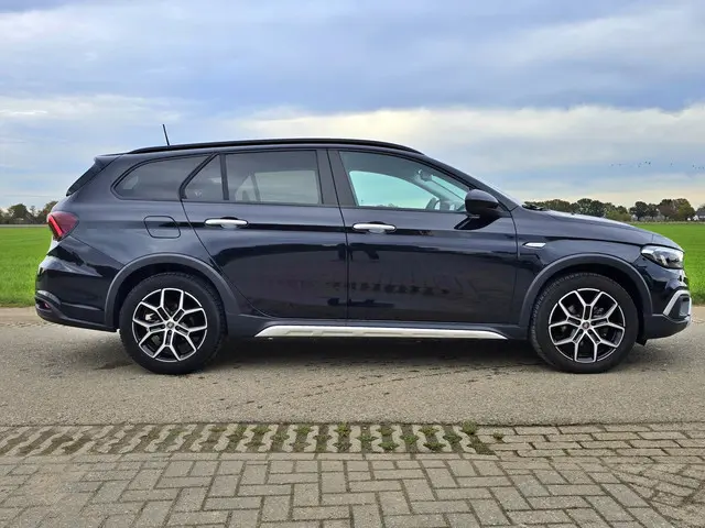 Fiat Tipo 1.5 Hybrid City 2023 Hybride Benzine 8